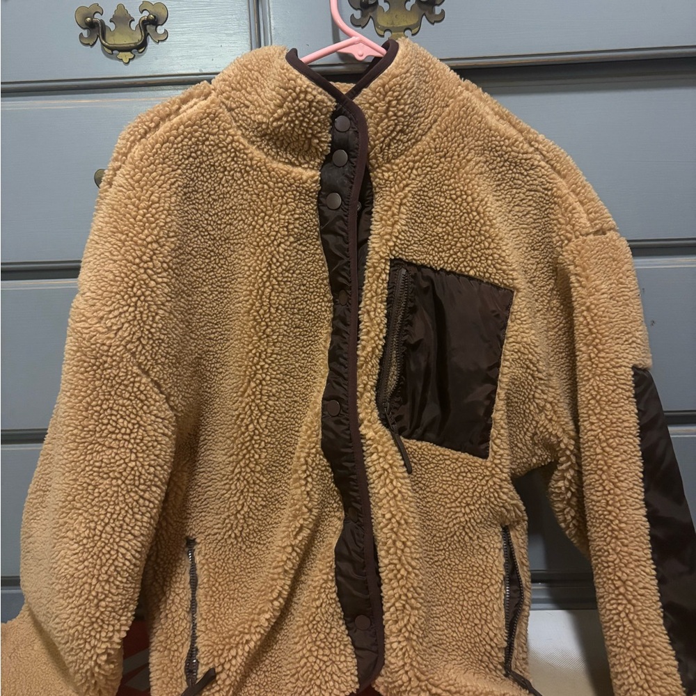 Fabletics x Khloe Kardashian Sweater